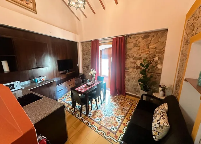 Oasis Hotel